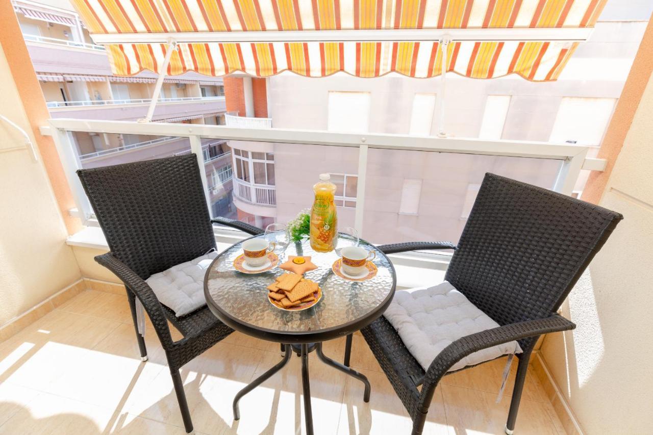 Petite Charming By Fidalsa Appartement Torrevieja Buitenkant foto