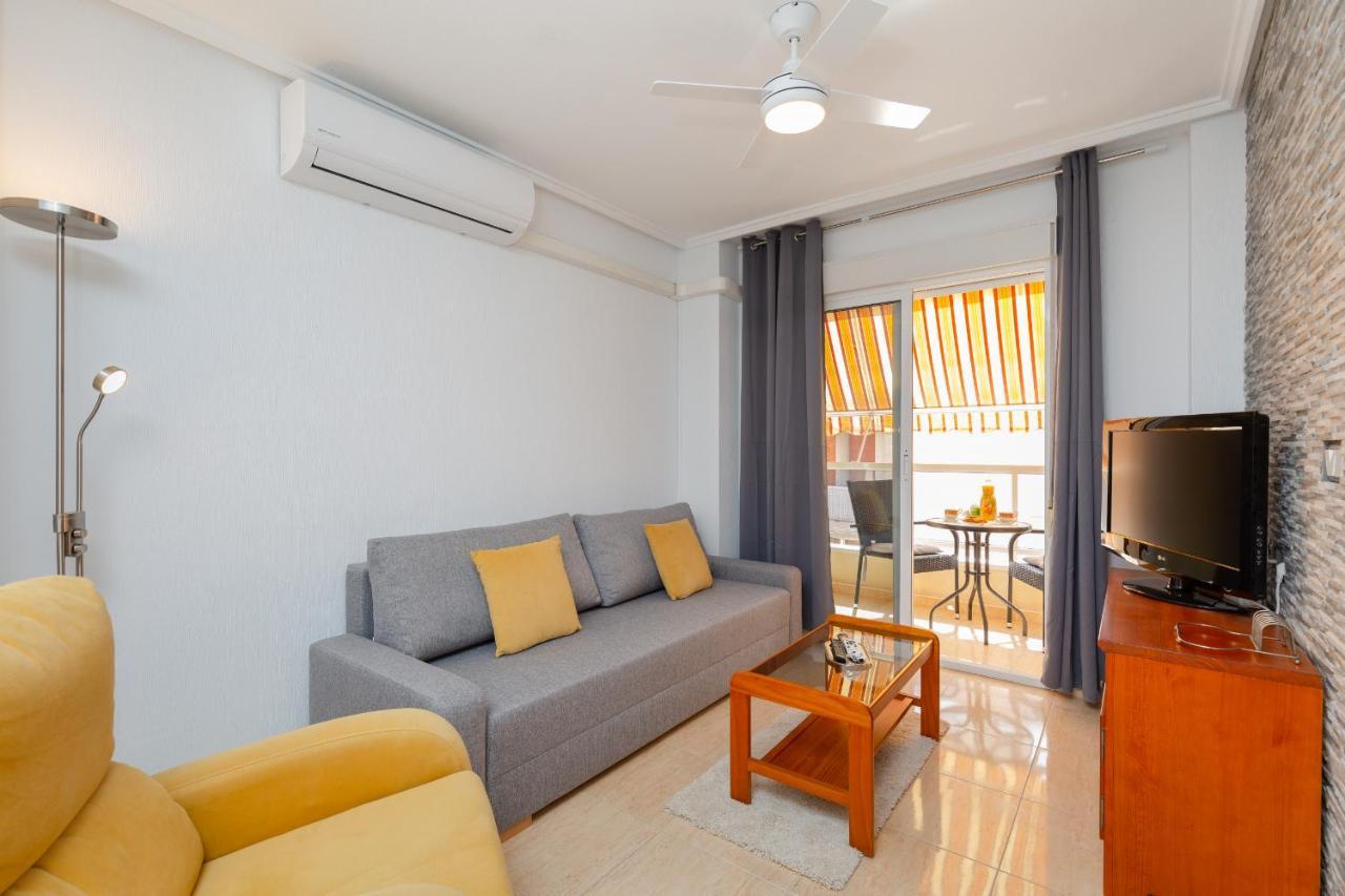 Petite Charming By Fidalsa Appartement Torrevieja Buitenkant foto